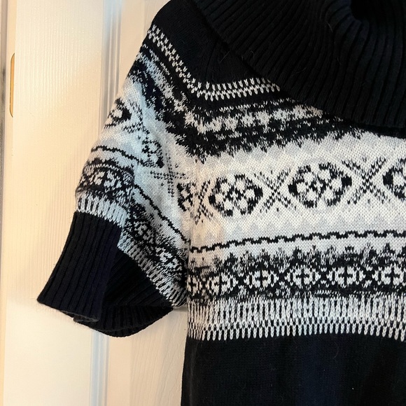 Tommy Hilfiger black fair isle dress. Size Large. - Picture 3 of 11